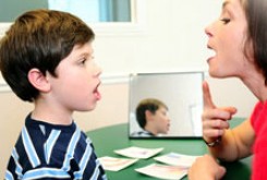 بدشنوایی و مشکلات گفتاری کودکان 